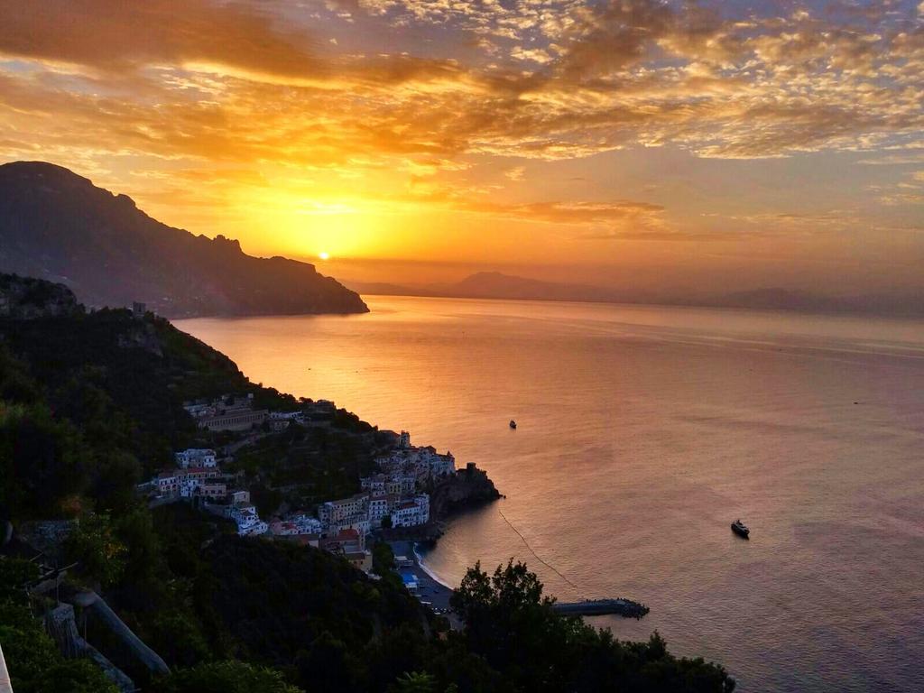 La Rosa Del Mare Villa Amalfi Luaran gambar